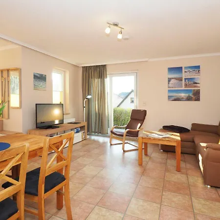 Bergstrasse Whg 01 *